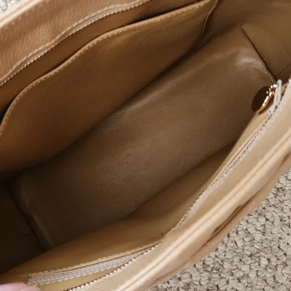 Chanel matelasse Reprint Totebag caviar leather caviar skin beige like new, 90s - Picture 6 of 10